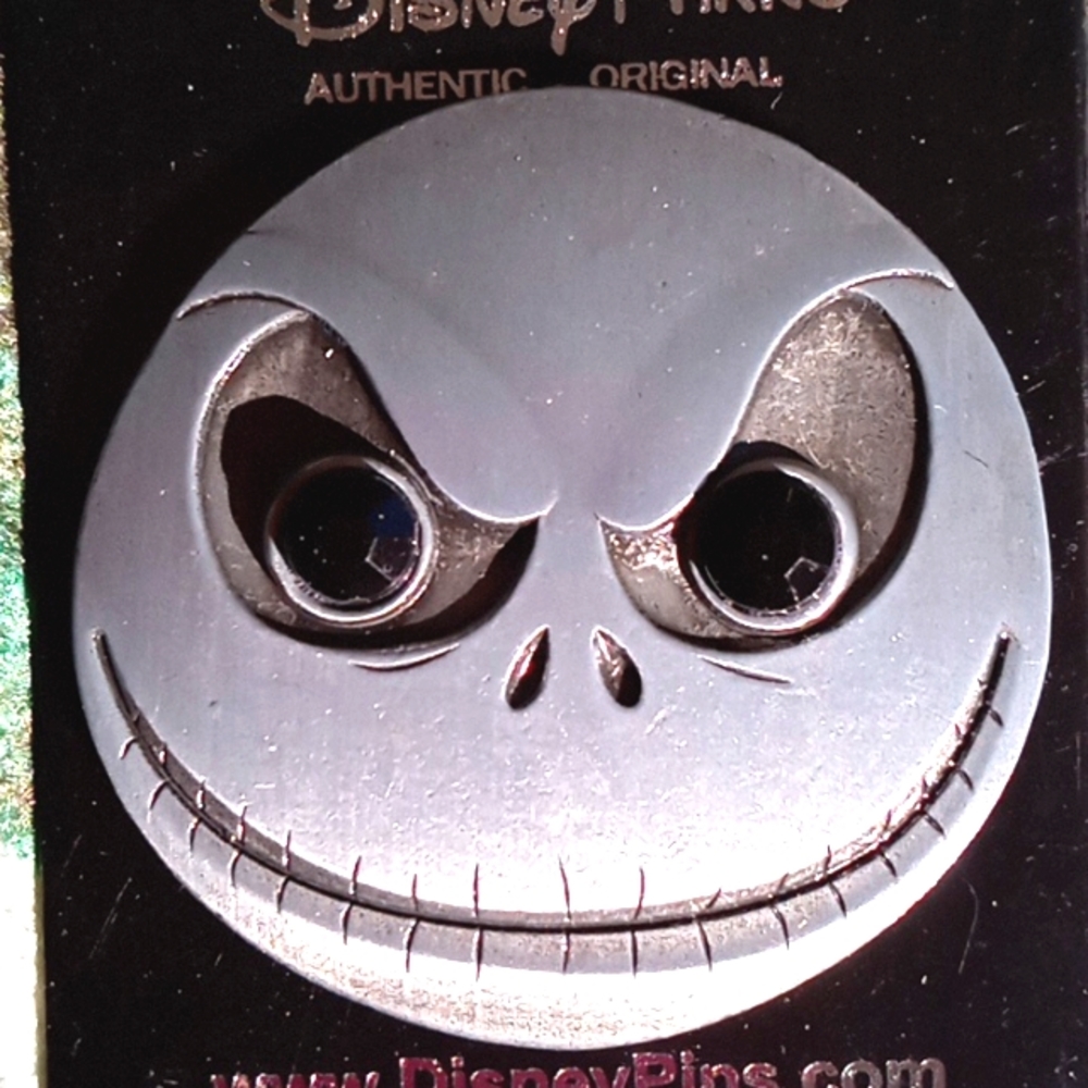 DISNEY NIGHTMARE BEFORE CHRISTMAS JACK SKELETON PIN